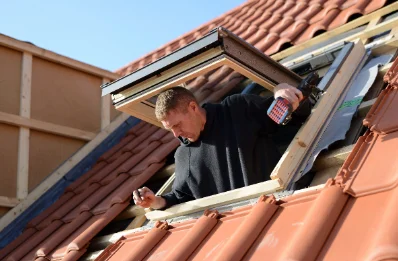 Pose de fenêtres de toit Velux à Leschelle